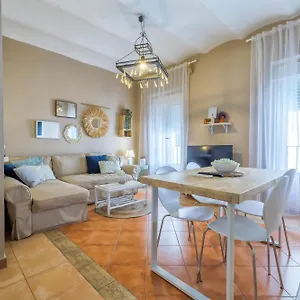 https://apartamento-nayber-especieros.es-andalucia.com